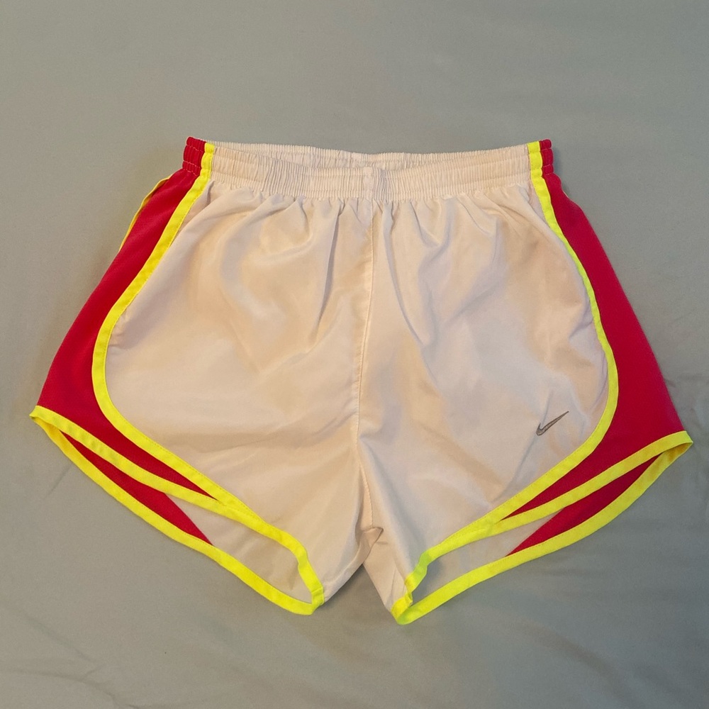 Women’s Nike Tempo Shorts